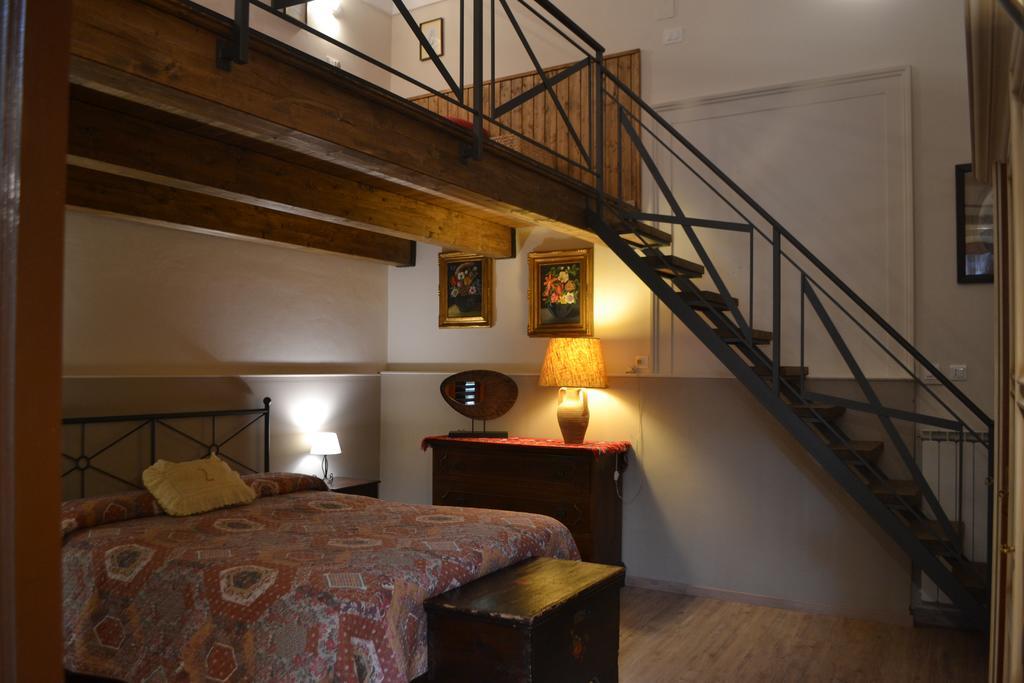 Villa Rosa Etna Apartments Zafferana Etnea Habitación foto