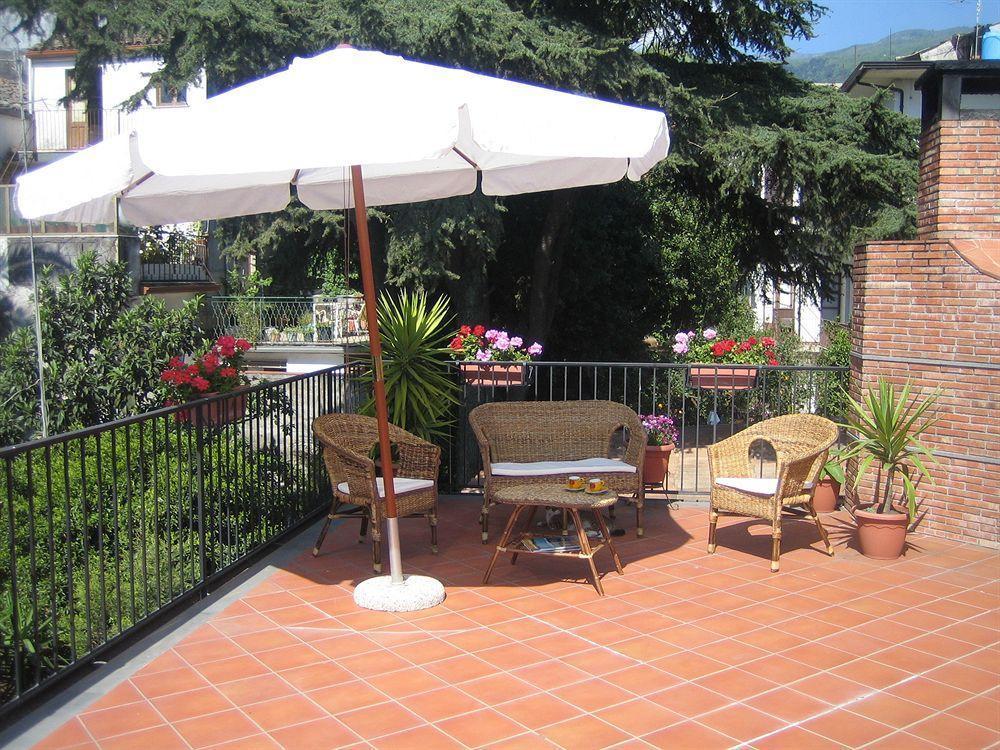 Villa Rosa Etna Apartments Zafferana Etnea Exterior foto